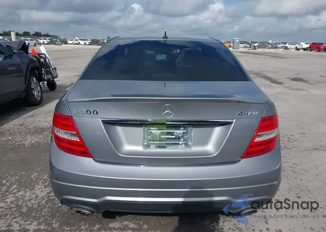 2013 Mercedes-Benz C 300 Luxury 4Matic/Sport 4Matic from USA, damaged, VIN WDDGF8AB2DR242498